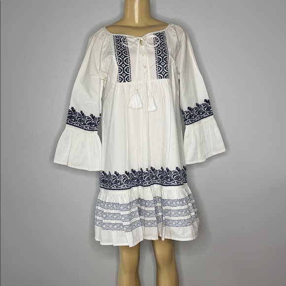 Roller Rabbit Dresses & Skirts - Roller Rabbit White Boho Embroidered Tassel Dress with Navy Accents Size S